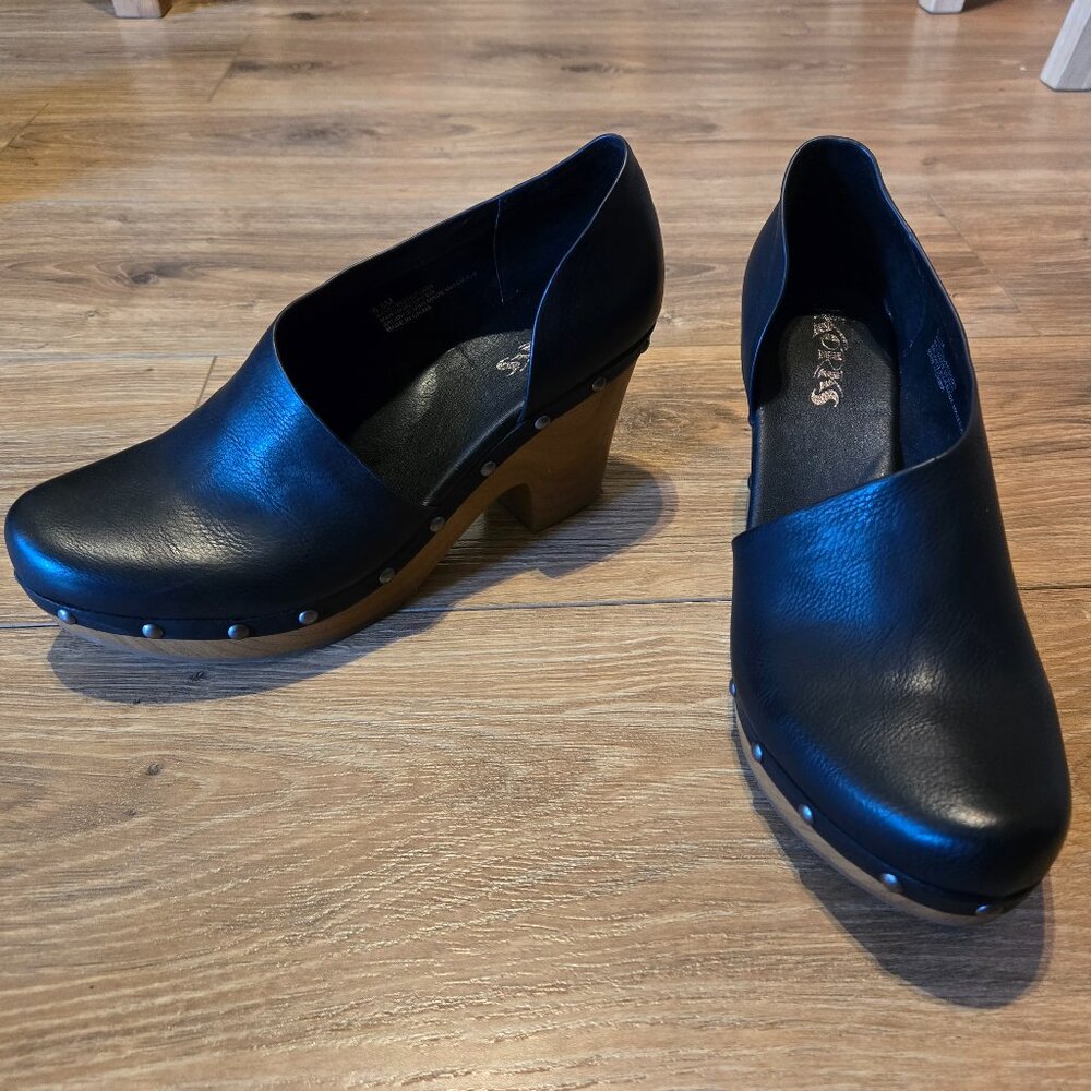 Kork-Ease Black Leather Slip-On Clogs with Tan Wood Heel